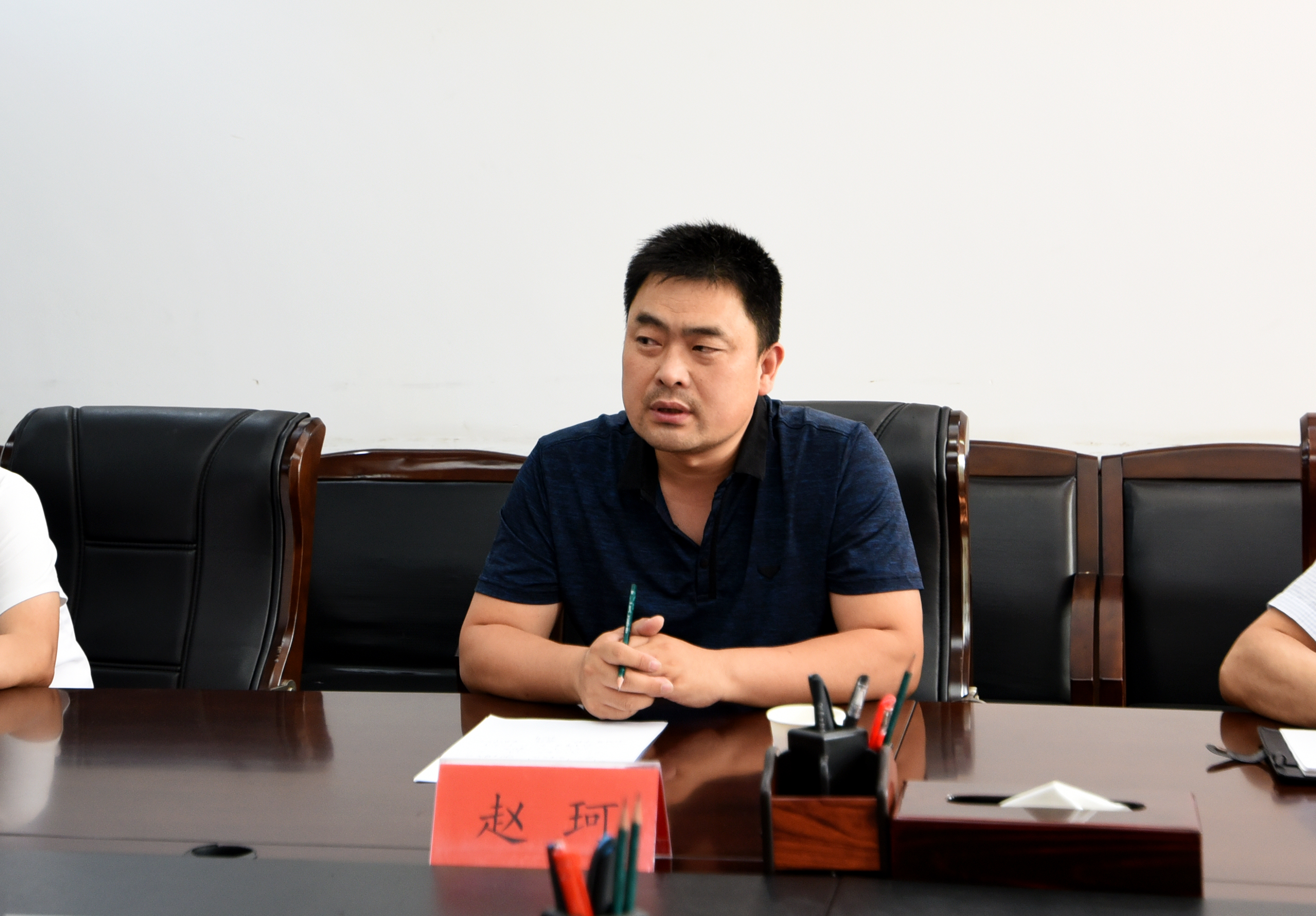 6月5日,宜阳县副县长赵珂到我校大学科技园考察交流,我校副校长王晓峰