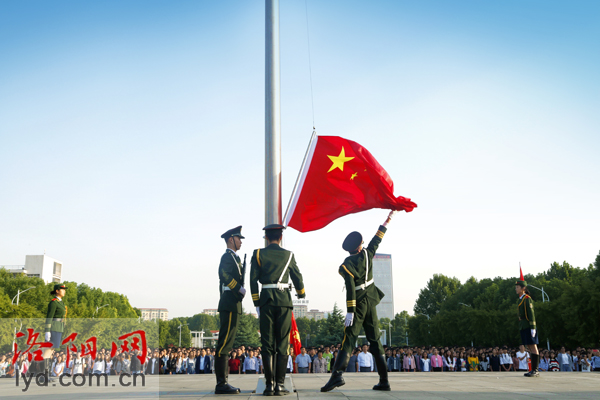 http://news.lyd.com.cn/pic/003/001/355/00300135539_f7cfdf68.jpg