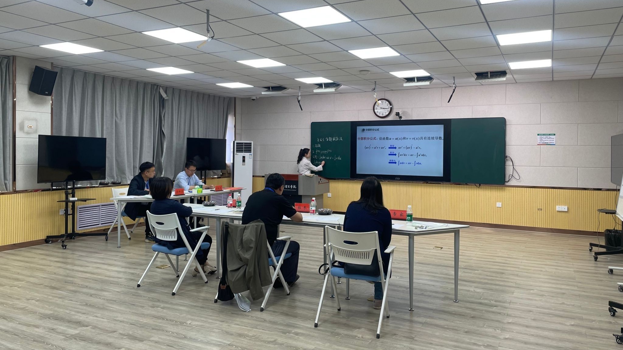 我校2024年高校教师资格证考试面试工作顺利完成-人事处